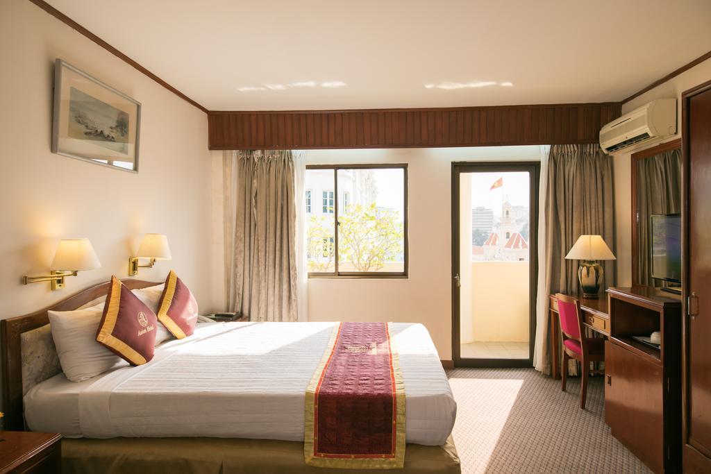 Phòng Deluxe Giường Đôi/2 Giường Đơn Nhìn Ra Thành Phố